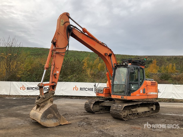 2013 Doosan DX140 LC Tracked Excavator - Lánctalpas kotró: 2 kép. 2013 Doosan DX140 LC Tracked Excavator - Lánctalpas kotró: 2 kép.