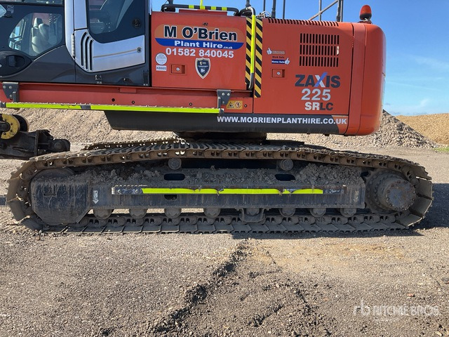 2013 Hitachi ZX225USRLC-3 Telescopic Excavator Tracked Excavator - Lánctalpas kotró: 5 kép. 2013 Hitachi ZX225USRLC-3 Telescopic Excavator Tracked Excavator - Lánctalpas kotró: 5 kép.