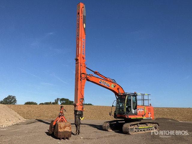 2013 Hitachi ZX225USRLC-3 Telescopic Excavator Tracked Excavator - Lánctalpas kotró: 3 kép. 2013 Hitachi ZX225USRLC-3 Telescopic Excavator Tracked Excavator - Lánctalpas kotró: 3 kép.
