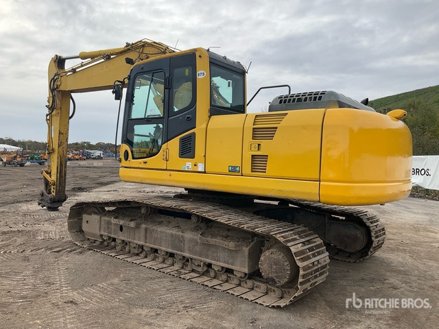 2013 Komatsu PC210LC-8 Tracked Excavator - Lánctalpas kotró: 3 kép. 2013 Komatsu PC210LC-8 Tracked Excavator - Lánctalpas kotró: 3 kép.