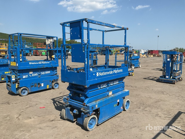 2013 Skyjack SJIII-3219 Electric Scissor Lift - Ollós emelő: 2 kép. 2013 Skyjack SJIII-3219 Electric Scissor Lift - Ollós emelő: 2 kép.