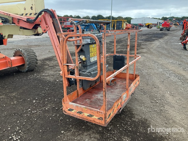 2014 JLG 450AJ 4WD Diesel Articulating Boom Lift - Személyemelő: 5 kép. 2014 JLG 450AJ 4WD Diesel Articulating Boom Lift - Személyemelő: 5 kép.