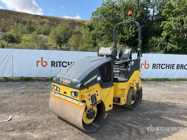 2015 Bomag BW120AD-5 Double Drum Roller - Úthenger: 2 kép. 2015 Bomag BW120AD-5 Double Drum Roller - Úthenger: 2 kép.