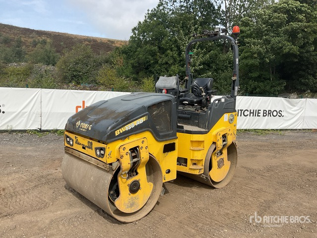 2015 Bomag BW138AD-5 Double Drum Roller - Úthenger: 1 kép. 2015 Bomag BW138AD-5 Double Drum Roller - Úthenger: 1 kép.