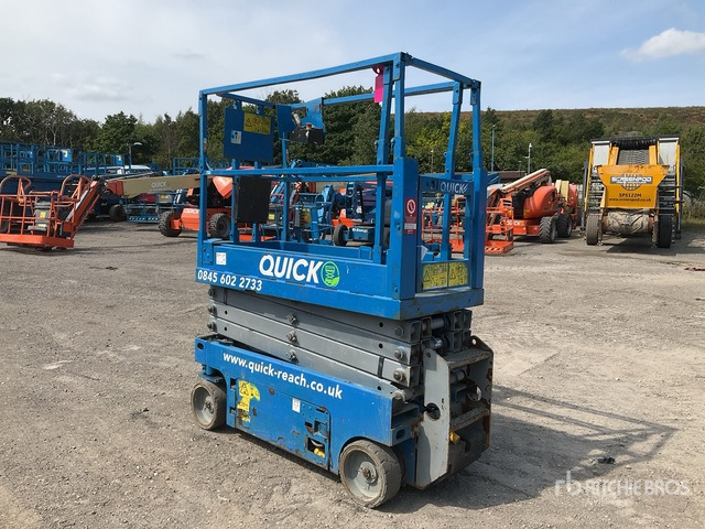 2015 Genie GS1932 Electric Scissor Lift - Ollós emelő: 3 kép. 2015 Genie GS1932 Electric Scissor Lift - Ollós emelő: 3 kép.