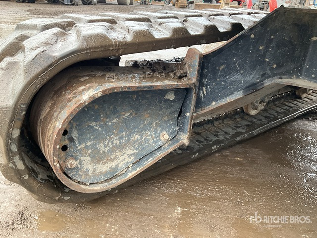 2015 Kubota U27-4 Mini Excavator: <6.6t - Minikotró: 5 kép. 2015 Kubota U27-4 Mini Excavator: <6.6t - Minikotró: 5 kép.