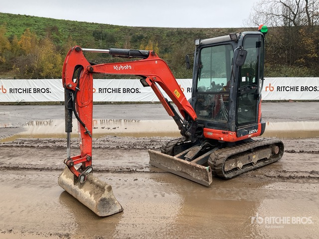 2015 Kubota U27-4 Mini Excavator: <6.6t - Minikotró: 2 kép. 2015 Kubota U27-4 Mini Excavator: <6.6t - Minikotró: 2 kép.