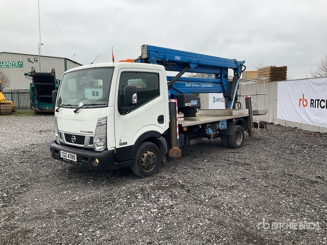 2015 Nissan Cabstar NT400 2015 CTE ZED 21.2JH 20 m on 4x2 Bucket Truck - Emelőkosaras teherautó: 3 kép. 2015 Nissan Cabstar NT400 2015 CTE ZED 21.2JH 20 m on 4x2 Bucket Truck - Emelőkosaras teherautó: 3 kép.
