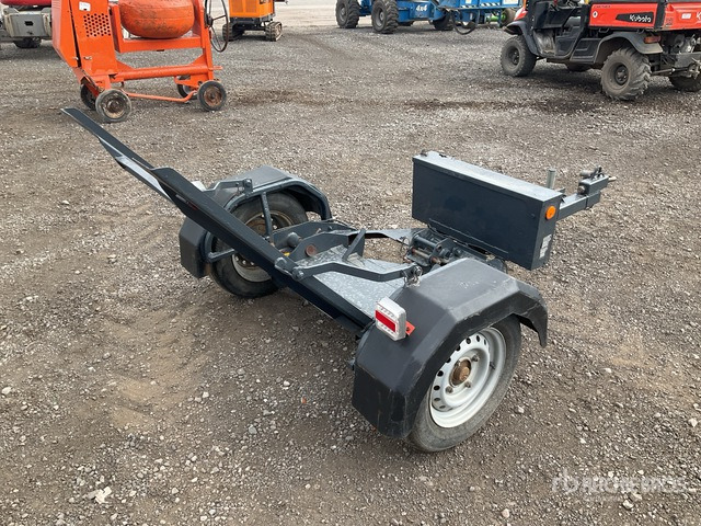 2015 Terex Pedestrian Roller Equipment Trailer - Pótkocsi mélybölcsős: 4 kép. 2015 Terex Pedestrian Roller Equipment Trailer - Pótkocsi mélybölcsős: 4 kép.