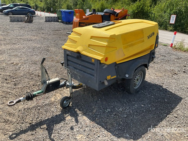 2016 Atlas Copco XAS67KD Mobile Air Compressor - Légkompresszor: 1 kép. 2016 Atlas Copco XAS67KD Mobile Air Compressor - Légkompresszor: 1 kép.