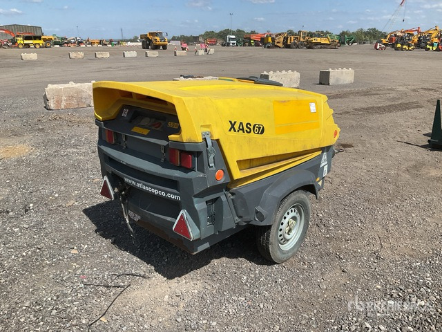 2016 Atlas Copco XAS67KD Mobile Air Compressor - Légkompresszor: 4 kép. 2016 Atlas Copco XAS67KD Mobile Air Compressor - Légkompresszor: 4 kép.