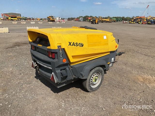 2016 Atlas Copco XAS67KD Mobile Air Compressor - Légkompresszor: 4 kép. 2016 Atlas Copco XAS67KD Mobile Air Compressor - Légkompresszor: 4 kép.