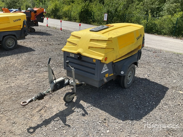 2016 Atlas Copco XAS67KD Mobile Air Compressor - Légkompresszor: 1 kép. 2016 Atlas Copco XAS67KD Mobile Air Compressor - Légkompresszor: 1 kép.