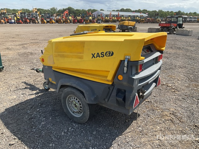 2016 Atlas Copco XAS67KD Mobile Air Compressor - Légkompresszor: 4 kép. 2016 Atlas Copco XAS67KD Mobile Air Compressor - Légkompresszor: 4 kép.