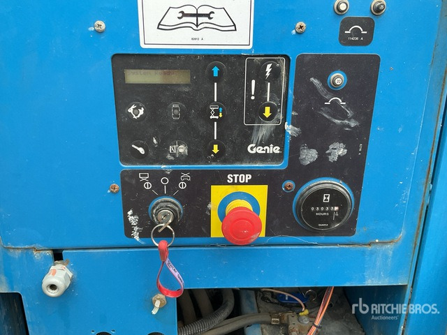 2016 Genie GS-5390 4x4 Diesel Scissor Lift - Ollós emelő: 5 kép. 2016 Genie GS-5390 4x4 Diesel Scissor Lift - Ollós emelő: 5 kép.