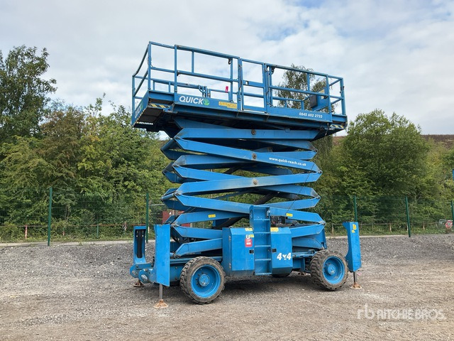 2016 Genie GS-5390 4x4 Diesel Scissor Lift - Ollós emelő: 3 kép. 2016 Genie GS-5390 4x4 Diesel Scissor Lift - Ollós emelő: 3 kép.