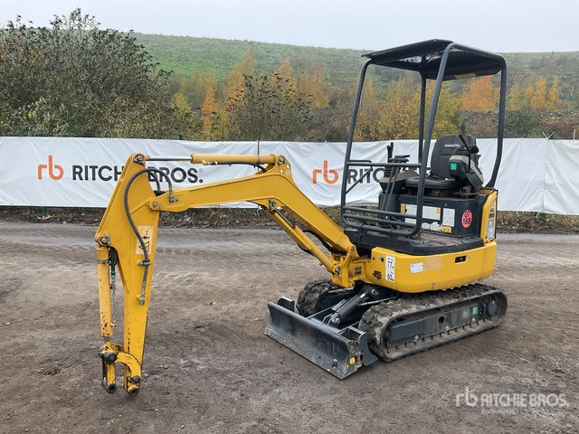 2016 Komatsu PC14-R3S Mini Excavator: <6.6t - Minikotró: 2 kép. 2016 Komatsu PC14-R3S Mini Excavator: <6.6t - Minikotró: 2 kép.