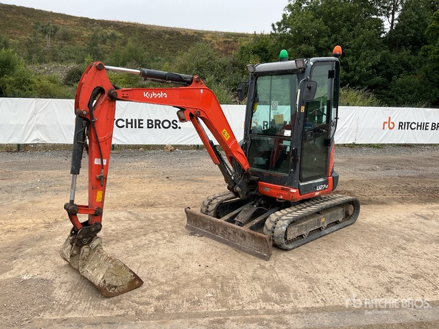 2016 Kubota U27-4 Mini Excavator: <6.6t - Minikotró: 2 kép. 2016 Kubota U27-4 Mini Excavator: <6.6t - Minikotró: 2 kép.