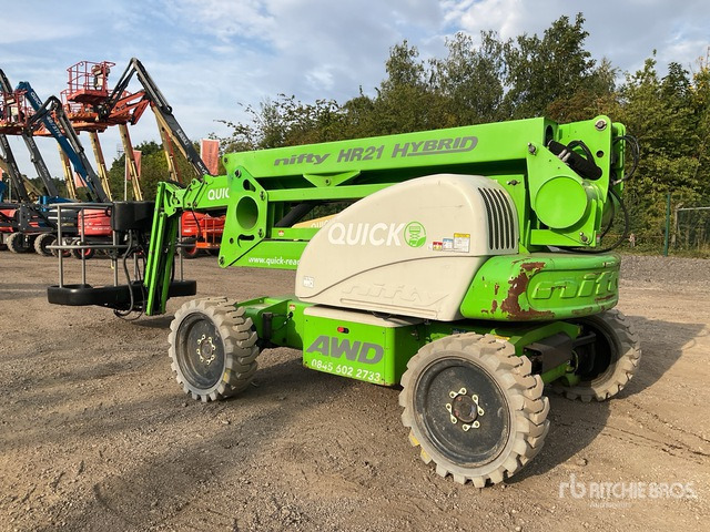 2016 Nifty HR21 4WD Hybrid Articulating Boom Lift - Személyemelő: 4 kép. 2016 Nifty HR21 4WD Hybrid Articulating Boom Lift - Személyemelő: 4 kép.