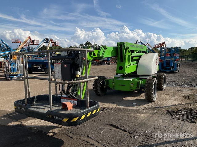 2016 Nifty HR21 4WD Hybrid Articulating Boom Lift - Személyemelő: 1 kép. 2016 Nifty HR21 4WD Hybrid Articulating Boom Lift - Személyemelő: 1 kép.