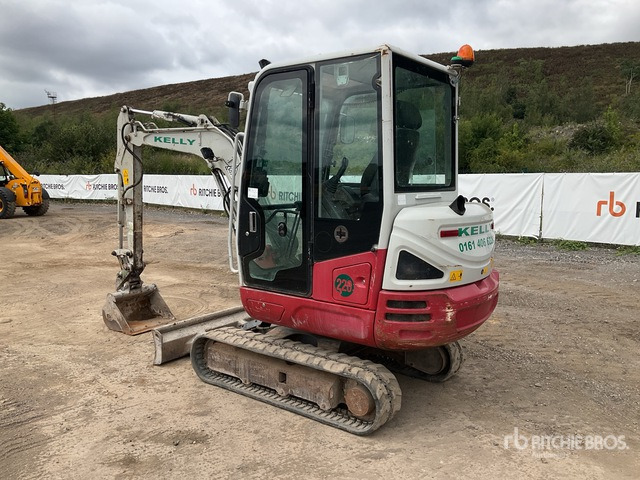 2016 Takeuchi TB230 Mini Excavator: <6.6t - Minikotró: 4 kép. 2016 Takeuchi TB230 Mini Excavator: <6.6t - Minikotró: 4 kép.