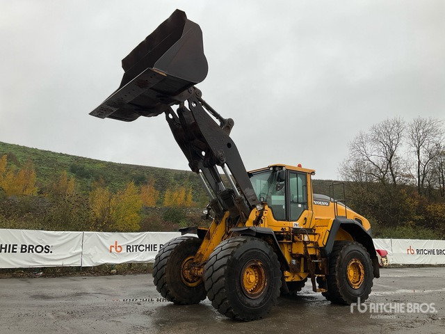 2016 Volvo L150H Wheel Loader - Gumikerekes homlokrakodó: 2 kép. 2016 Volvo L150H Wheel Loader - Gumikerekes homlokrakodó: 2 kép.