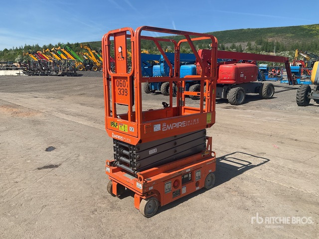 2018 Dingli 0607 Electric Scissor Lift - Ollós emelő: 2 kép. 2018 Dingli 0607 Electric Scissor Lift - Ollós emelő: 2 kép.