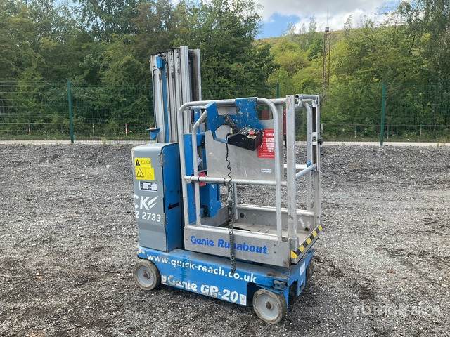 2018 Genie GR20 Articulating Boom Lift - Személyemelő: 3 kép. 2018 Genie GR20 Articulating Boom Lift - Személyemelő: 3 kép.