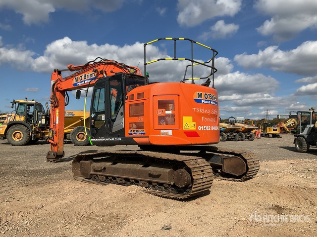2018 Hitachi ZX225USLC-6 Tracked Excavator - Lánctalpas kotró: 5 kép. 2018 Hitachi ZX225USLC-6 Tracked Excavator - Lánctalpas kotró: 5 kép.
