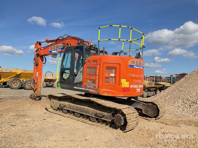 2018 Hitachi ZX225USLC-6 Tracked Excavator - Lánctalpas kotró: 4 kép. 2018 Hitachi ZX225USLC-6 Tracked Excavator - Lánctalpas kotró: 4 kép.
