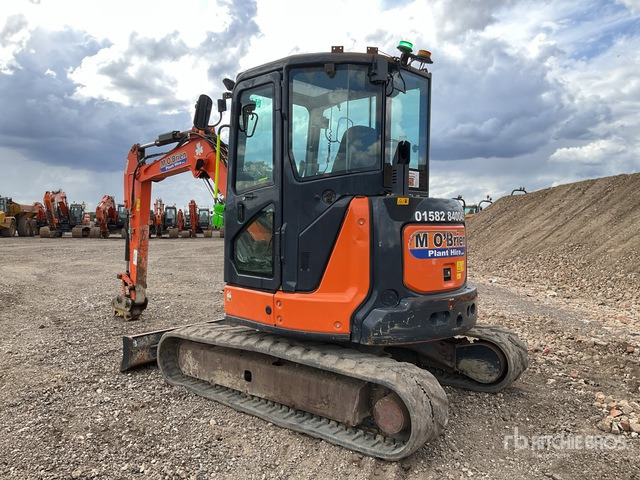 2018 Hitachi ZX48U-5A CLR Mini Excavator: <6.6t - Minikotró: 3 kép. 2018 Hitachi ZX48U-5A CLR Mini Excavator: <6.6t - Minikotró: 3 kép.