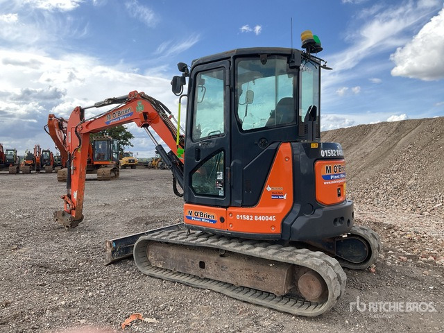 2018 Hitachi ZX55U-5A CLR Mini Excavator: <6.6t - Minikotró: 4 kép. 2018 Hitachi ZX55U-5A CLR Mini Excavator: <6.6t - Minikotró: 4 kép.