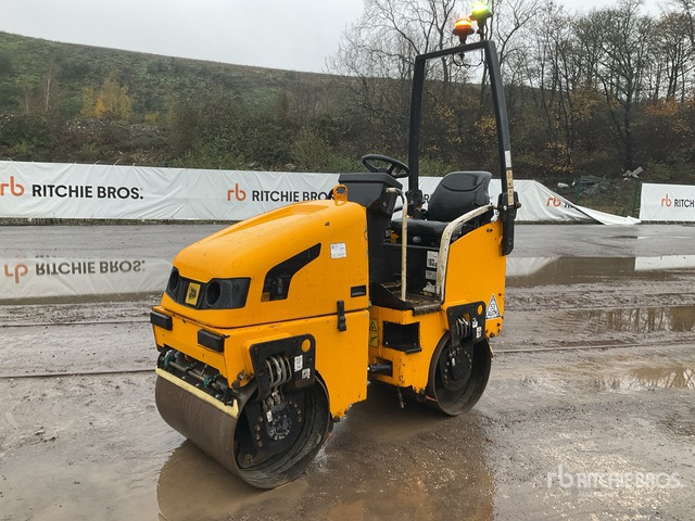 2018 JCB Vibromax VMT 160 Double Drum Roller - Úthenger: 1 kép. 2018 JCB Vibromax VMT 160 Double Drum Roller - Úthenger: 1 kép.