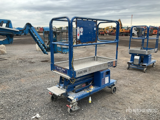 2018 Power Tower Scissor Lift - Ollós emelő: 1 kép. 2018 Power Tower Scissor Lift - Ollós emelő: 1 kép.