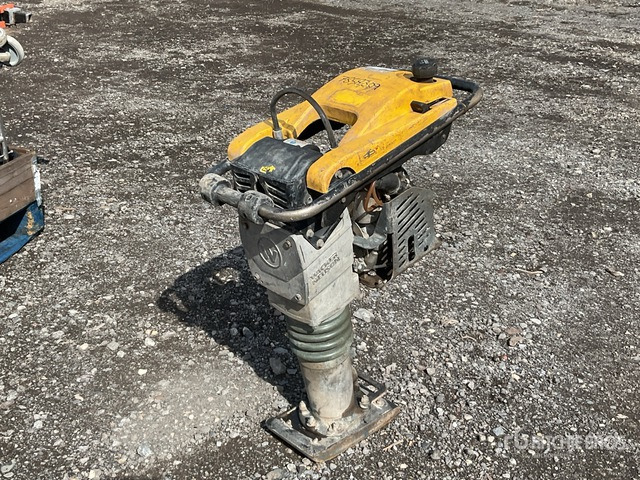 2018 Wacker Neuson BS50-4AS Jumping Jack Tamper - Döngölőgép: 2 kép. 2018 Wacker Neuson BS50-4AS Jumping Jack Tamper - Döngölőgép: 2 kép.