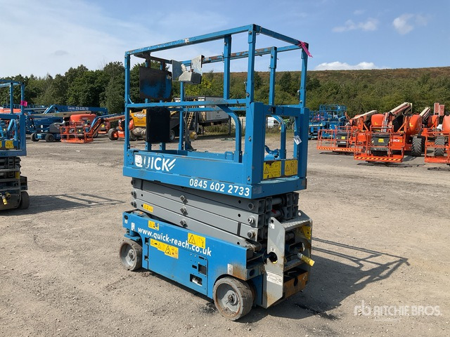 2019 Genie GS1932 Electric Scissor Lift - Ollós emelő: 2 kép. 2019 Genie GS1932 Electric Scissor Lift - Ollós emelő: 2 kép.