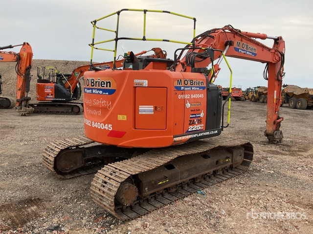 2019 Hitachi ZX225USLC-6 Tracked Excavator - Lánctalpas kotró: 4 kép. 2019 Hitachi ZX225USLC-6 Tracked Excavator - Lánctalpas kotró: 4 kép.