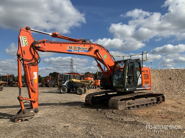 2019 Hitachi ZX225USLC-6 Tracked Excavator - Lánctalpas kotró: 2 kép. 2019 Hitachi ZX225USLC-6 Tracked Excavator - Lánctalpas kotró: 2 kép.