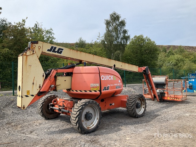 2019 JLG 600AJ 4WD Diesel Articulating Boom Lift - Személyemelő: 4 kép. 2019 JLG 600AJ 4WD Diesel Articulating Boom Lift - Személyemelő: 4 kép.