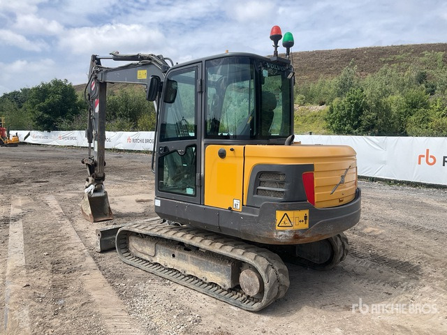 2019 Volvo E55C Mini Excavator: <6.6t - Minikotró: 3 kép. 2019 Volvo E55C Mini Excavator: <6.6t - Minikotró: 3 kép.