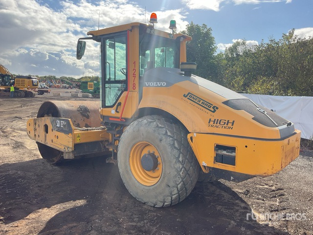2019 Volvo SD135B Smooth Drum Compactor - Talajtömörítő: 4 kép. 2019 Volvo SD135B Smooth Drum Compactor - Talajtömörítő: 4 kép.