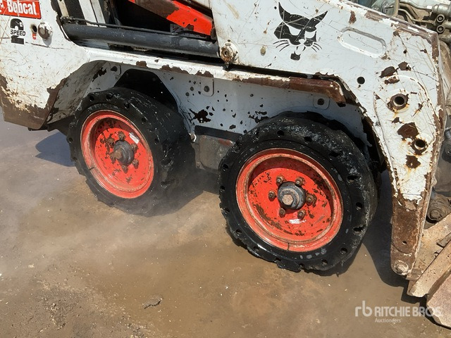 2020 Bobcat S100 Two-Speed High Flow Skid Steer Loader - Mini homlokrakodó: 2 kép. 2020 Bobcat S100 Two-Speed High Flow Skid Steer Loader - Mini homlokrakodó: 2 kép.