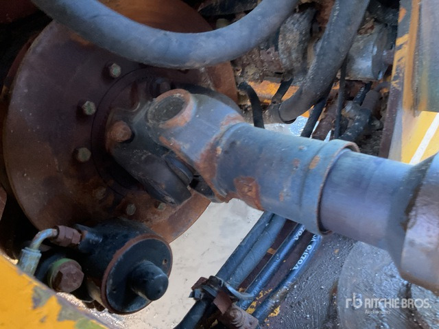 2020 Volvo L180H Wheel Loader - Gumikerekes homlokrakodó: 5 kép. 2020 Volvo L180H Wheel Loader - Gumikerekes homlokrakodó: 5 kép.