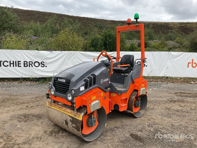 2021 Hamm HD12VV Double Drum Roller - Úthenger: 2 kép. 2021 Hamm HD12VV Double Drum Roller - Úthenger: 2 kép.