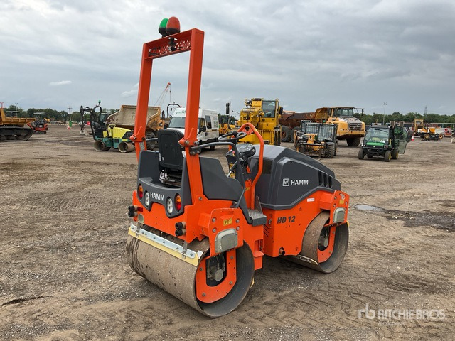 2021 Hamm HD12VV Double Drum Roller - Úthenger: 4 kép. 2021 Hamm HD12VV Double Drum Roller - Úthenger: 4 kép.