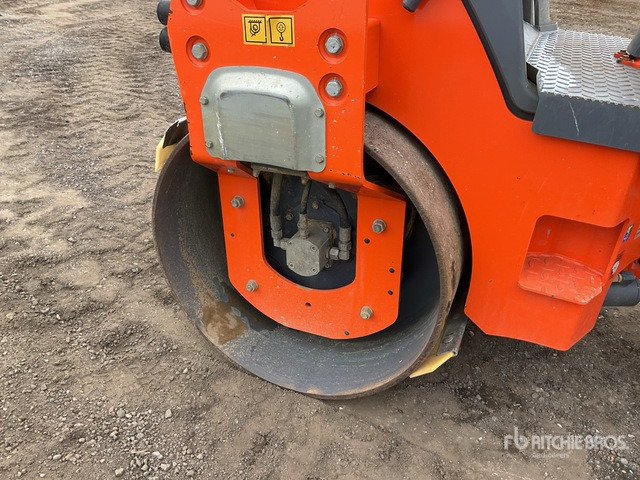 2021 Hamm HD12VV Double Drum Roller - Úthenger: 5 kép. 2021 Hamm HD12VV Double Drum Roller - Úthenger: 5 kép.