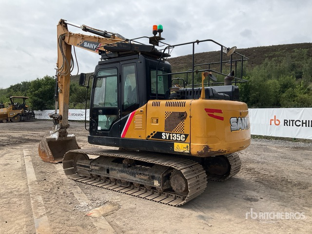 2021 Sany SY135C Tracked Excavator - Lánctalpas kotró: 4 kép. 2021 Sany SY135C Tracked Excavator - Lánctalpas kotró: 4 kép.