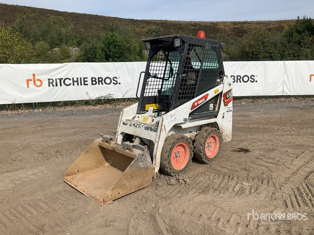 2022 Bobcat S70 Mini Skid Steer Loader - Mini homlokrakodó: 2 kép. 2022 Bobcat S70 Mini Skid Steer Loader - Mini homlokrakodó: 2 kép.