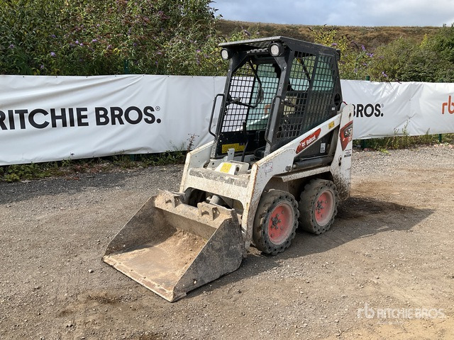 2022 Bobcat S70 Mini Skid Steer Loader - Mini homlokrakodó: 2 kép. 2022 Bobcat S70 Mini Skid Steer Loader - Mini homlokrakodó: 2 kép.
