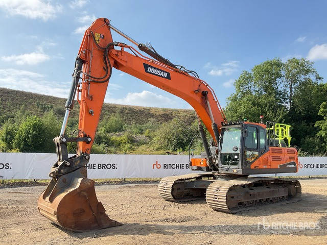 2022 Doosan DX300LC-7 Tracked Excavator - Lánctalpas kotró: 1 kép. 2022 Doosan DX300LC-7 Tracked Excavator - Lánctalpas kotró: 1 kép.